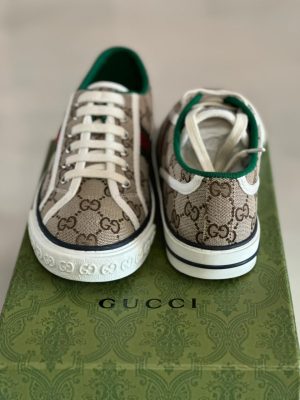 Gucci tennis shoe